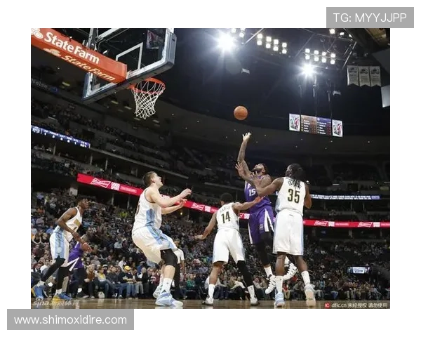 掘金主场力克开拓者 默里精彩表现成比赛关键 掘金主场力克开拓者 默里精彩表现成比赛关键