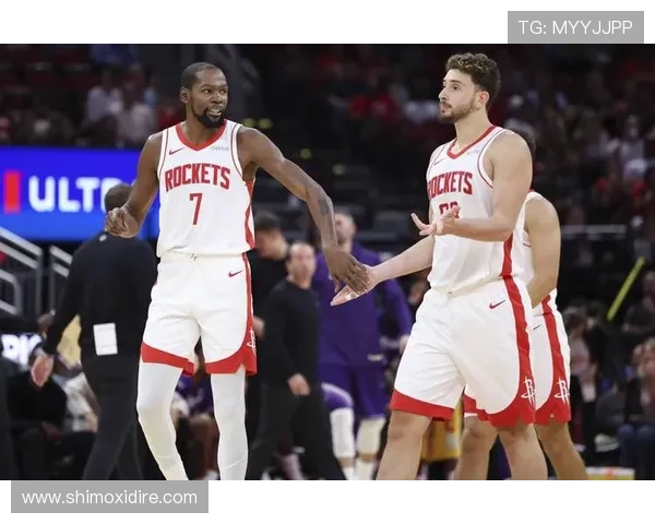 火箭队展现强大防守实力谢泼德自信优雅将成球队新星