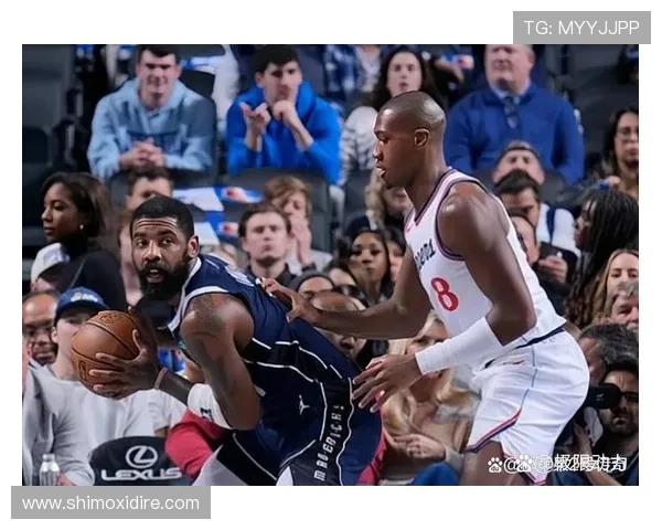 哈登表现起伏不定全场仅得18分下半场状态低迷失误和犯规频频影响球队表现